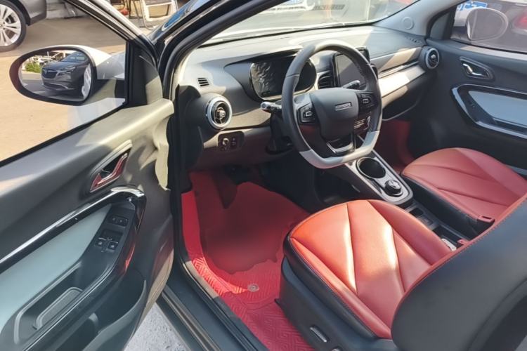 Used Chery QQ Little Ant 2022 Sweet Pink Edition Full-Sugar Version Lithium Iron Phosphate 30 kW 301 km Driver Seat