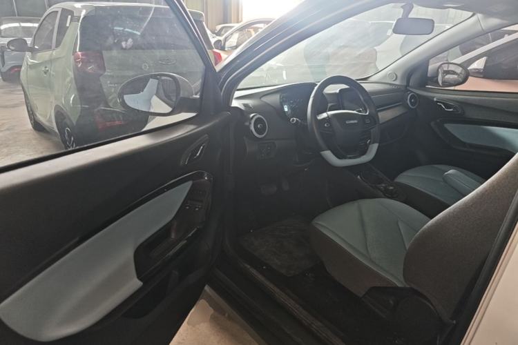 Used Chery QQ Little Ant 2022 Sweet Pink Edition Half-Sugar Version Lithium Iron Phosphate 30 kW 301 km Driver Seat