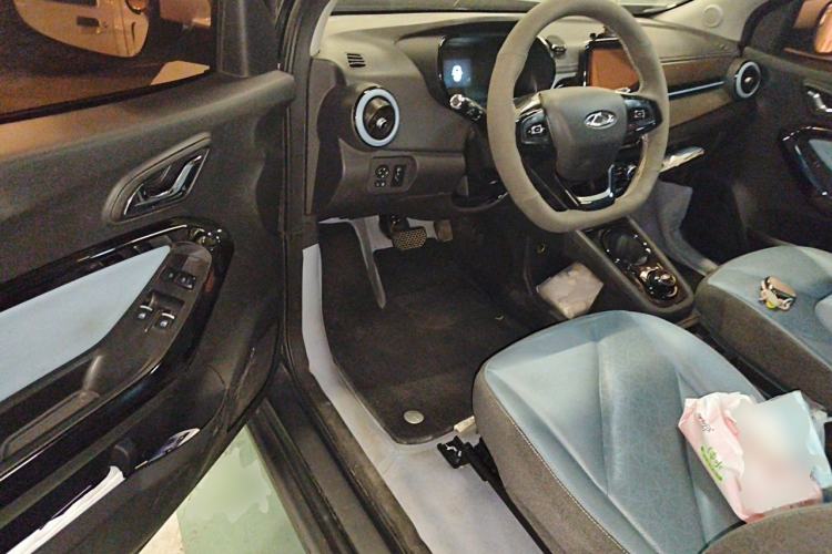 Used Chery QQ Little Ant 2022 Sweet Pink Edition Half-Sugar Version Lithium Iron Phosphate 29.2 kWh 30 kW 301 km Driver Seat