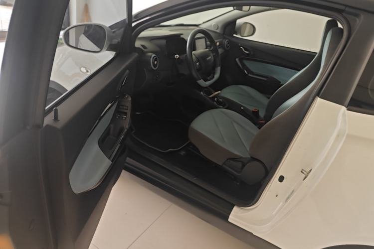 Used Chery QQ Little Ant 2022 Sweet Pink Edition Low-Sugar Version Lithium Iron Phosphate 30 kW 301 km Driver Seat