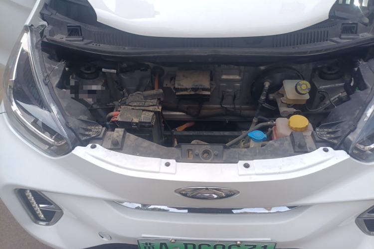 Used Chery QQ Little Ant 2022 Revised Version 2 Sweet Pink Edition Full-Sugar Version 30.6 kWh 30 kW 301 km Engine Bay