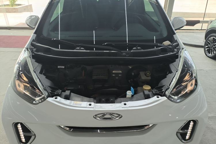 Used Chery QQ Little Ant 2022 Restyled Version Sweet Pink Edition Half-Sugar Version 30.6 kWh 30 kW 301 km Engine Bay