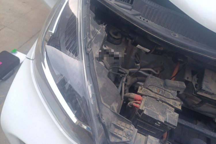 Used Chery QQ Little Ant 2022 Revised Version 2 Sweet Pink Edition Full-Sugar Version 30.6 kWh 30 kW 301 km Engine Bay Right