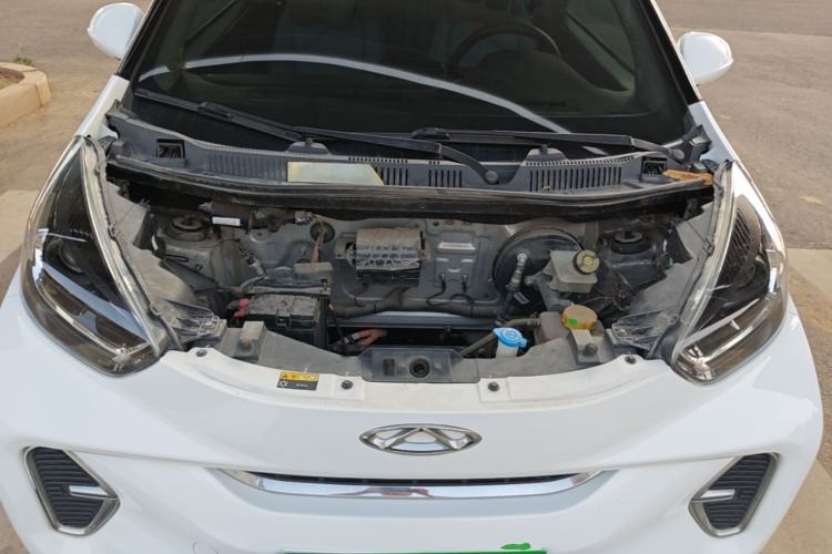 Used Chery QQ Little Ant 2022 Sweet Pink Edition Low-Sugar Version 30kW 301km Range Engine Bay