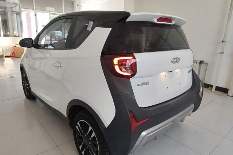 Used Chery QQ Little Ant 2022 Sweet Pink Edition Half-Sugar Version 3-Cell Lithium 30kW 301km Exterior 2