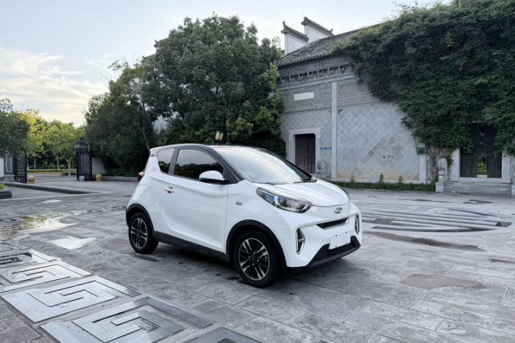Used Chery QQ Little Ant 2022 Sweet Pink Edition Half-Sugar Version Lithium Iron Phosphate 30 kW 301 km Exterior 2