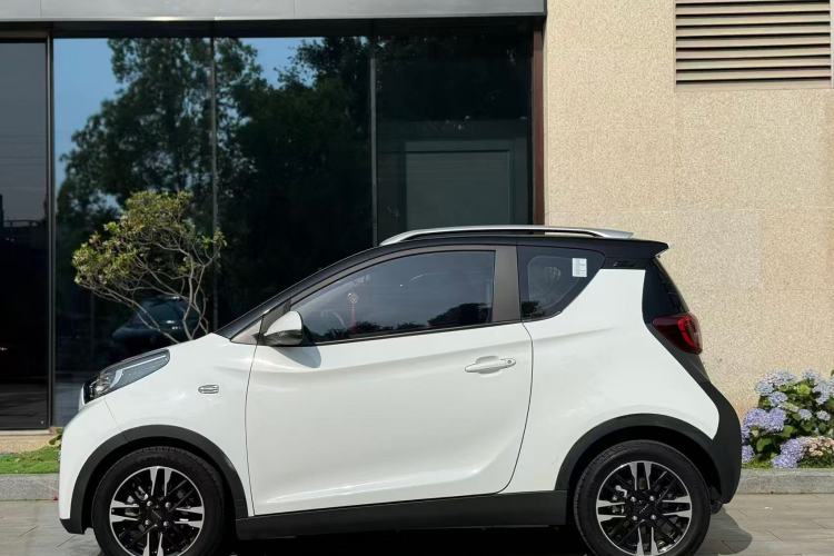 Used Chery QQ Little Ant 2022 Sweet Pink Edition Full-Sugar Version Lithium Iron Phosphate 30 kW 301 km Exterior 3