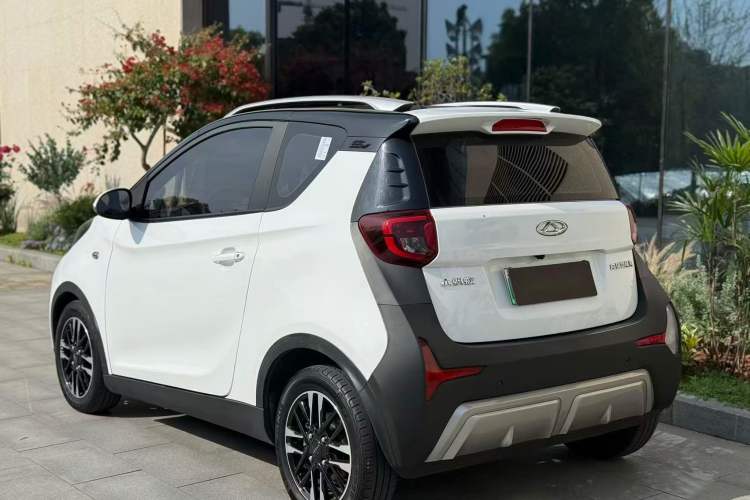Used Chery QQ Little Ant 2022 Sweet Pink Edition Full-Sugar Version Lithium Iron Phosphate 30 kW 301 km Exterior 4