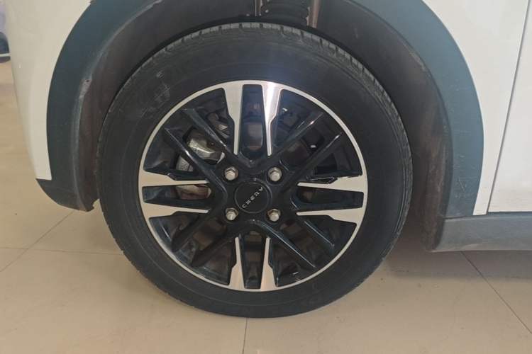 Used Chery QQ Little Ant 2022 Revised Version Sweet Pink Edition Half-Sugar Version Lithium Iron Phosphate 30.7 kWh 30 kW 301 km Exterior 4