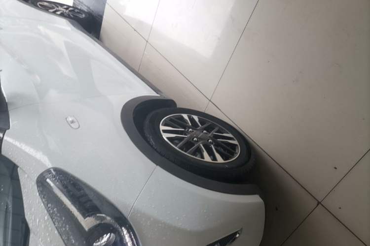 Used Chery QQ Little Ant 2022 Sweet Pink Edition Half-Sugar Version 3-Cell Lithium 30kW 408km Exterior 4