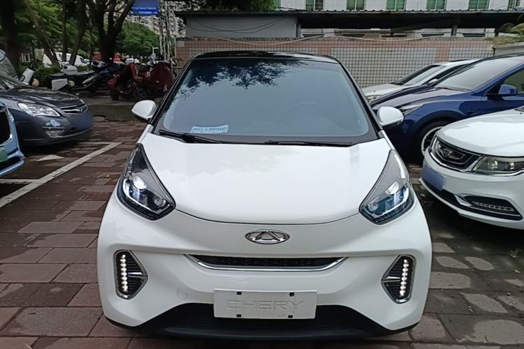 Used Chery QQ Little Ant 2022 Revised Version 2 Sweet Pink Edition Full-Sugar Version Lithium Iron Phosphate 30.7 kWh 30 kW 301 km Front