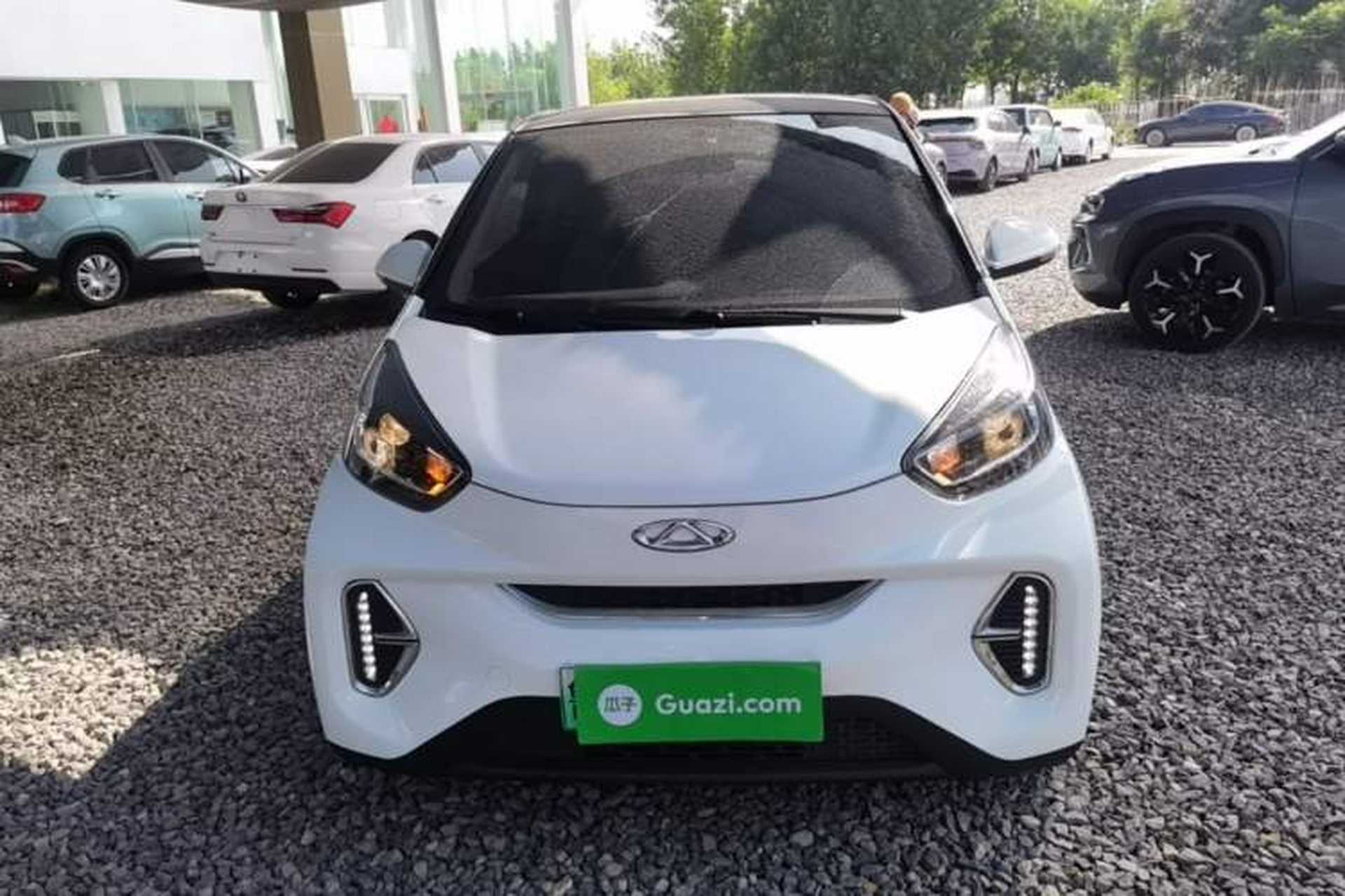 Used Chery QQ Little Ant 2022 Restyled Version Sweet Pink Edition Half-Sugar Version 28.8 kWh 30 kW 301 km Front