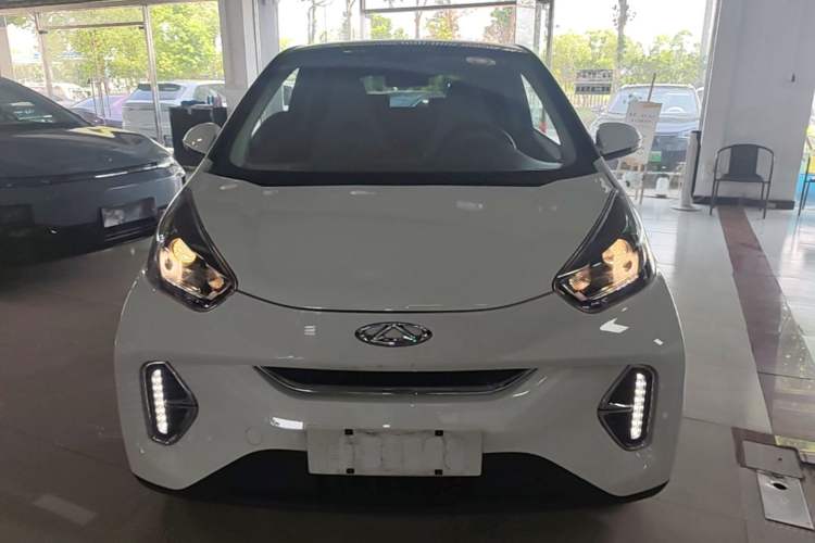 Used Chery QQ Little Ant 2022 Sweet Pink Edition Half-Sugar Version Lithium Iron Phosphate 30 kW 301 km Front