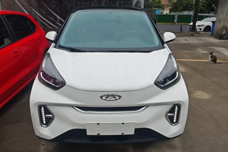Used Chery QQ Little Ant 2022 Sweet Pink Edition Half-Sugar Version Lithium Iron Phosphate 30 kW 301 km Front