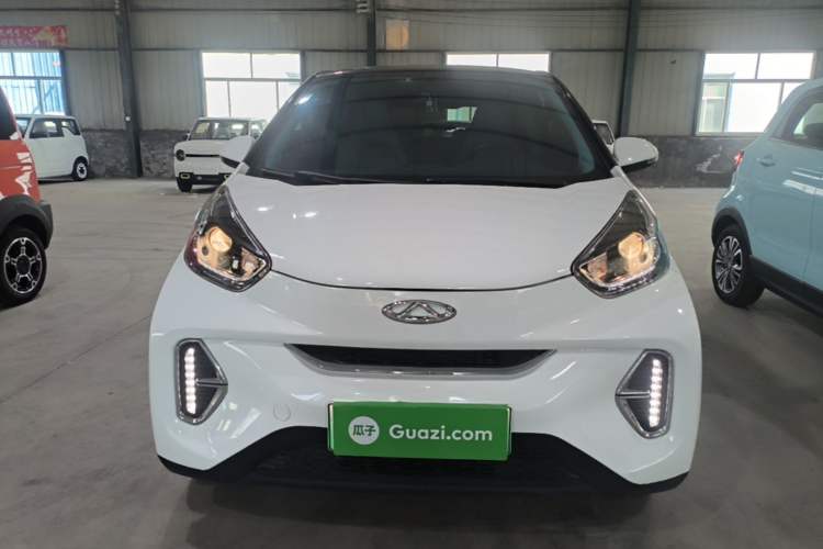 Used Chery QQ Little Ant 2022 Restyled Version Sweet Pink Edition Half-Sugar Version 30.6 kWh 30 kW 301 km Front
