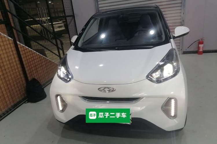 Used Chery QQ Little Ant 2022 Sweet Pink Edition Half-Sugar Version Lithium Iron Phosphate 30 kW 301 km Front