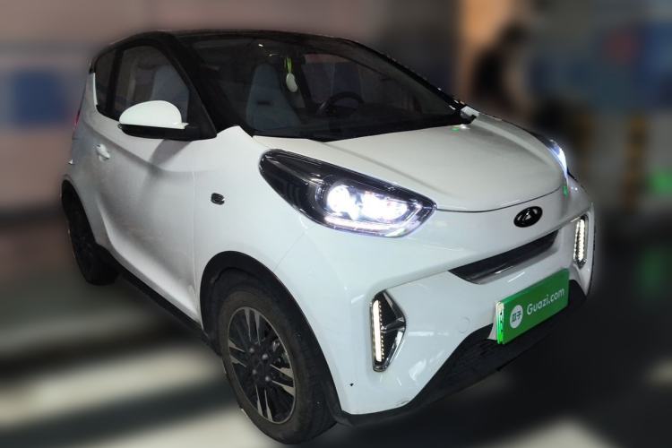 Used Chery QQ Little Ant 2022 Revised Version Sweet Pink Edition Half-Sugar Version Lithium Iron Phosphate 30.7 kWh 30 kW 301 km Front Right 45 Deg