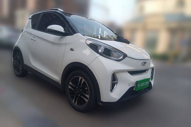 Used Chery QQ Little Ant 2022 Revised Version 2 Sweet Pink Edition Full-Sugar Version 30.6 kWh 30 kW 301 km Front Right 45 Deg