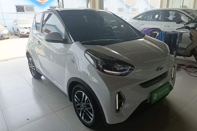 Used Chery QQ Little Ant 2022 Sweet Pink Edition Half-Sugar Version 3-Cell Lithium 30kW 301km Front Right 45 Deg