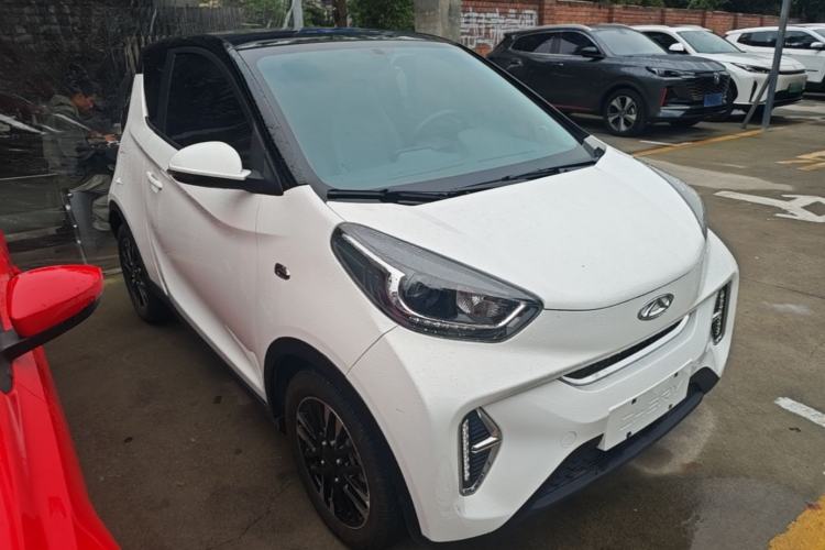 Used Chery QQ Little Ant 2022 Sweet Pink Edition Half-Sugar Version Lithium Iron Phosphate 30 kW 301 km Front Right 45 Deg