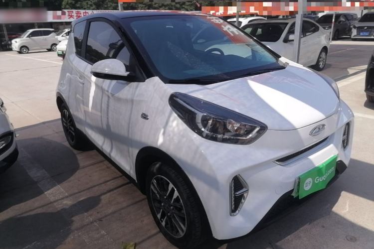 Used Chery QQ Little Ant 2022 Restyled Version Sweet Pink Edition Half-Sugar Version 28.8 kWh 30 kW 301 km Front Right 45 Deg