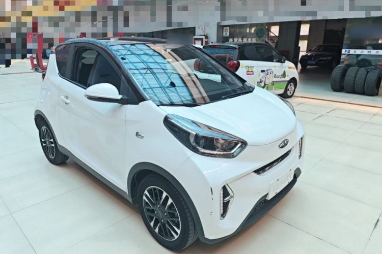 Used Chery QQ Little Ant 2022 Sweet Pink Edition Half-Sugar Version Lithium Iron Phosphate 29.2 kWh 30 kW 301 km Front Right 45 Deg