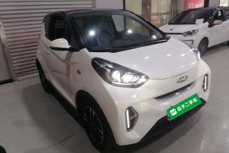 Used Chery QQ Little Ant 2022 Sweet Pink Edition Half-Sugar Version Lithium Iron Phosphate 30 kW 301 km Front Right 45 Deg