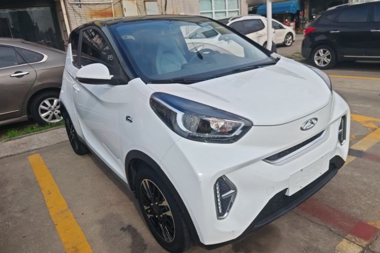 Used Chery QQ Little Ant 2022 Sweet Pink Edition Half-Sugar Version Lithium Iron Phosphate 30 kW 301 km Front Right 45 Deg