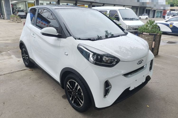 Used Chery QQ Little Ant 2022 Sweet Pink Edition Half-Sugar Version Lithium Iron Phosphate 30 kW 301 km Front Right 45 Deg