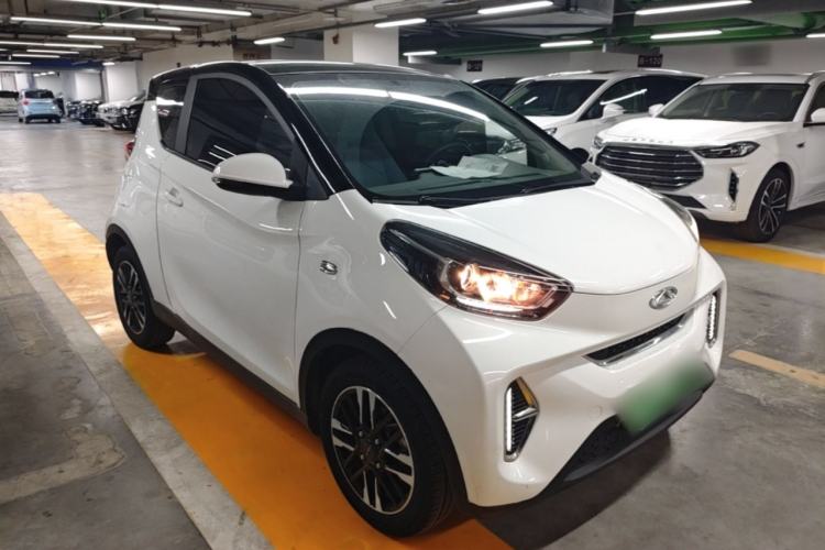 Used Chery QQ Little Ant 2022 Sweet Pink Edition Half-Sugar Version Lithium Iron Phosphate 30 kW 301 km Front Right 45 Deg