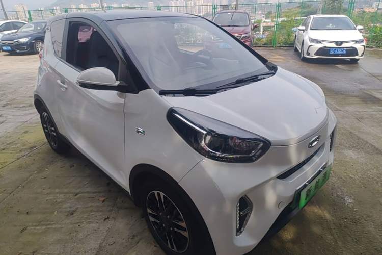 Used Chery QQ Little Ant 2022 Sweet Pink Edition Half-Sugar Version Lithium Iron Phosphate 30 kW 301 km Front Right 45 Deg