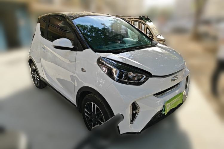 Used Chery QQ Little Ant 2022 Restyled Version Sweet Pink Edition Half-Sugar Version 28.8 kWh 30 kW 301 km Front Right 45 Deg