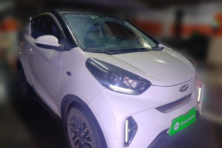 Used Chery QQ Little Ant 2022 Revised Version Sweet Pink Edition Half-Sugar Version Lithium Iron Phosphate 30.7 kWh 30 kW 301 km Front Right 45 Deg