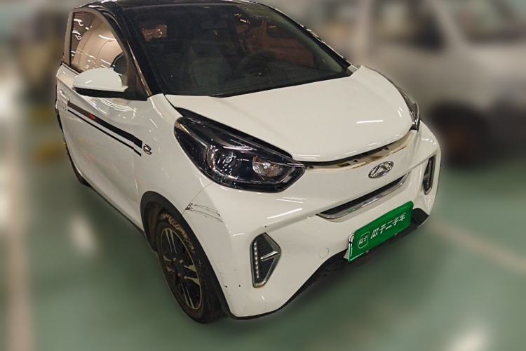 Used Chery QQ Little Ant 2022 Sweet Pink Edition Half-Sugar Version Lithium Iron Phosphate 29.2 kWh 30 kW 301 km Front Right 45 Deg