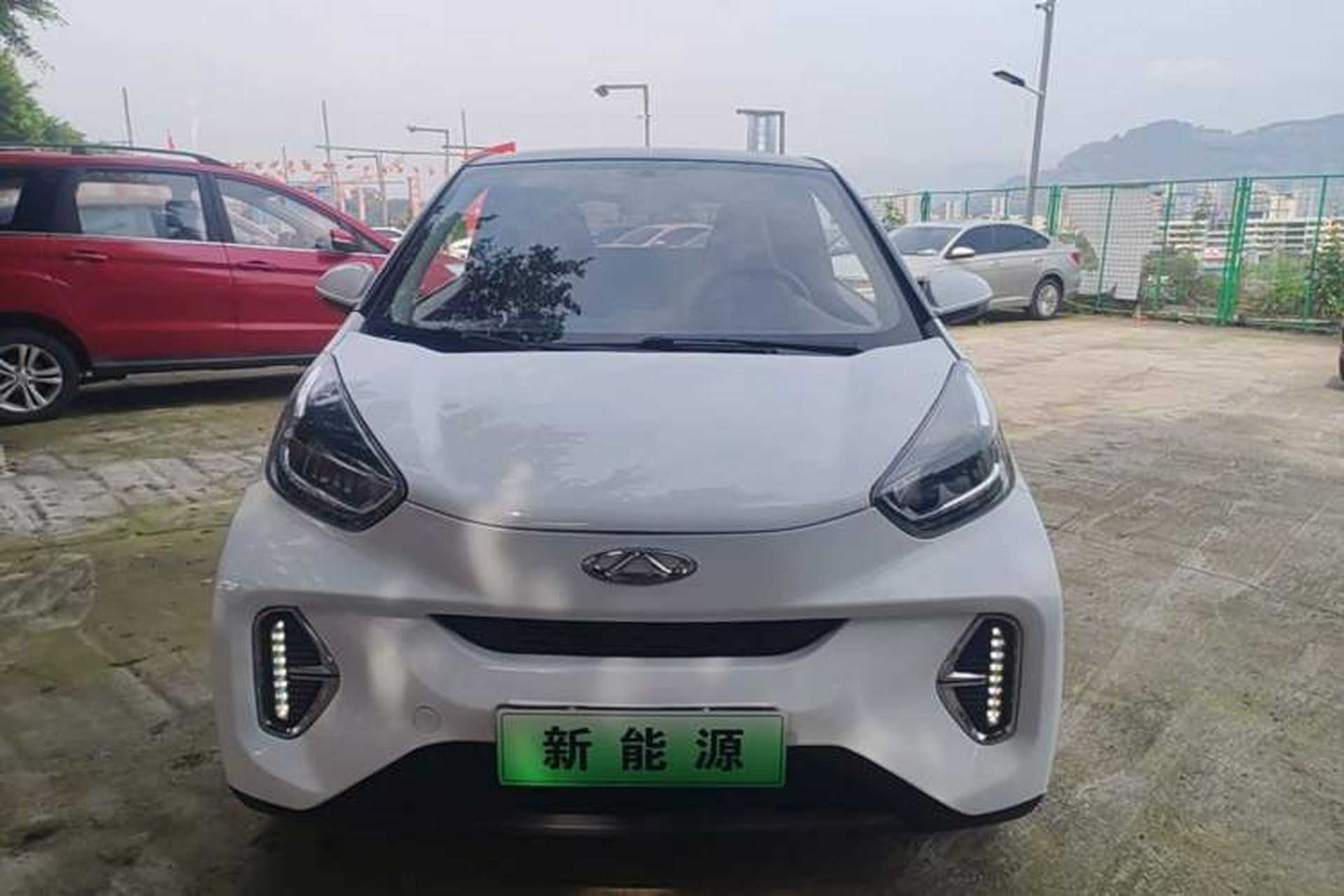 Used Chery QQ Little Ant 2022 Sweet Pink Edition Half-Sugar Version Lithium Iron Phosphate 30 kW 301 km Front