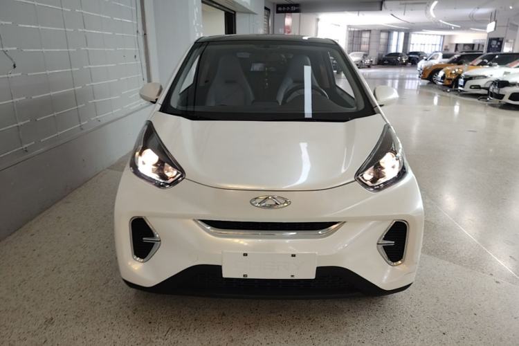 Used Chery QQ Little Ant 2022 Sweet Pink Edition Half-Sugar Version Lithium Iron Phosphate 30 kW 301 km Front