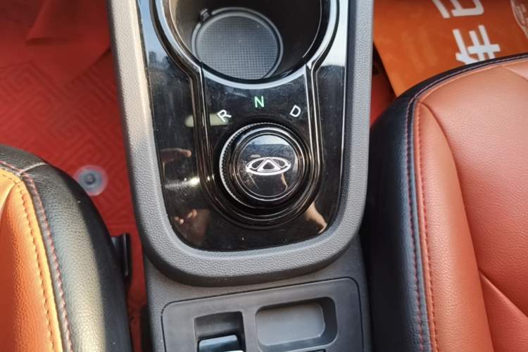 Used Chery QQ Little Ant 2022 Sweet Pink Edition Full-Sugar Version Lithium Iron Phosphate 30 kW 301 km Gear Lever