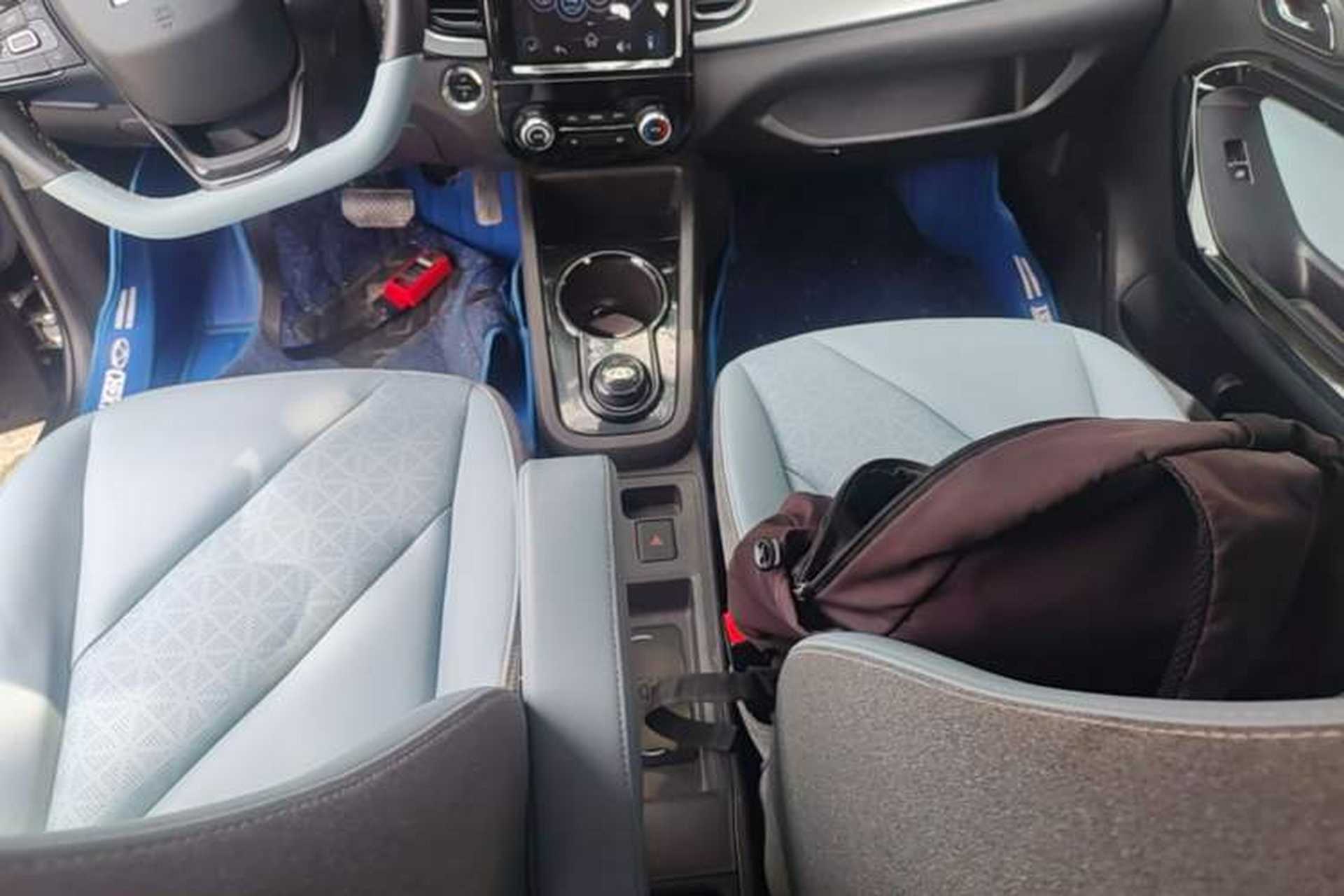 Used Chery QQ Little Ant 2022 Sweet Pink Edition Half-Sugar Version Lithium Iron Phosphate 30 kW 301 km Gear Lever