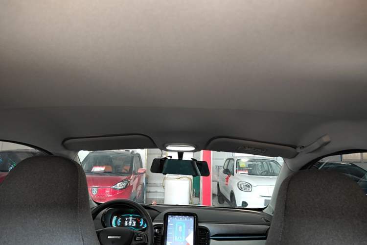 Used Chery QQ Little Ant 2022 Revised Version Sweet Pink Edition Half-Sugar Version Lithium Iron Phosphate 30.7 kWh 30 kW 301 km Headliner
