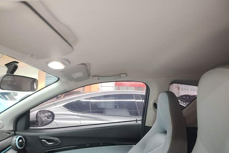 Used Chery QQ Little Ant 2022 Sweet Pink Edition Half-Sugar Version 3-Cell Lithium 30kW 301km Headliner