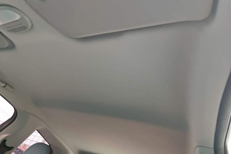 Used Chery QQ Little Ant 2022 Sweet Pink Edition Half-Sugar Version 3-Cell Lithium 30kW 301km Headliner