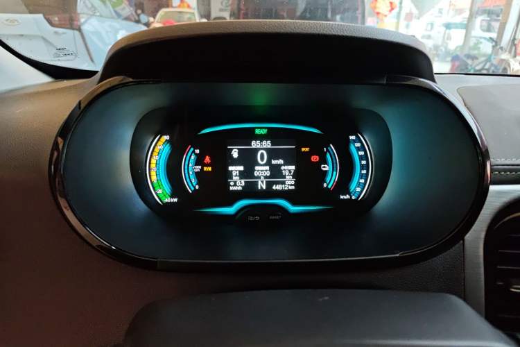 Used Chery QQ Little Ant 2022 Sweet Pink Edition Low-Sugar Version Lithium Iron Phosphate 30 kW 301 km Instrument Cluster