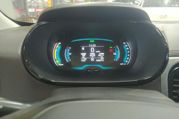 Used Chery QQ Little Ant 2022 Restyled Version Sweet Pink Edition Low-Sugar Version Lithium Iron Phosphate Battery 30.7 kWh 30 kW 301 km Instrument Cluster
