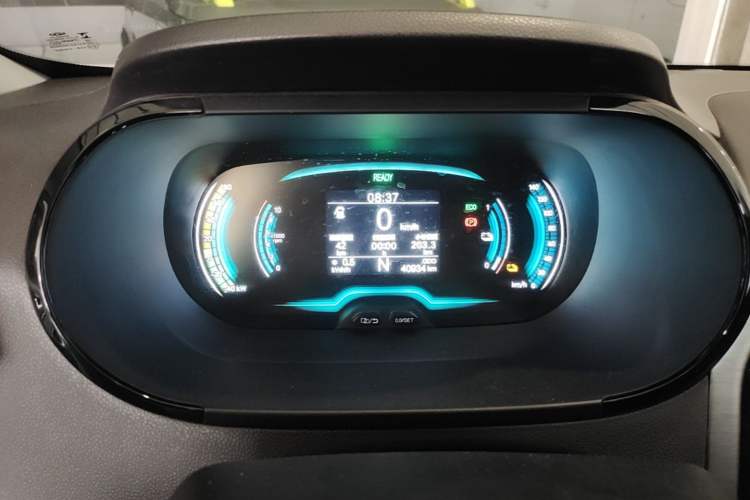 Used Chery QQ Little Ant 2022 Sweet Pink Edition Half-Sugar Version Lithium Iron Phosphate 30 kW 301 km Instrument Cluster
