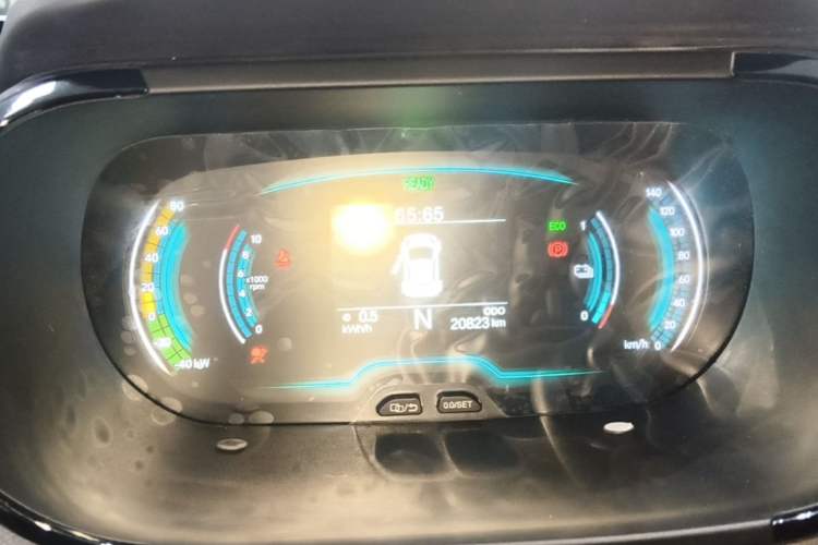 Used Chery QQ Little Ant 2022 Sweet Pink Edition Full-Sugar Version Lithium Iron Phosphate 30 kW 301 km Instrument Cluster