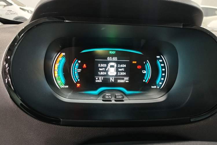 Used Chery QQ Little Ant 2022 Sweet Pink Edition Full-Sugar Version Lithium Iron Phosphate 30 kW 301 km Instrument Cluster