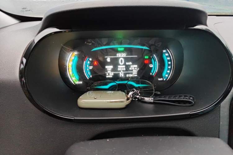 Used Chery QQ Little Ant 2022 Sweet Pink Edition Half-Sugar Version Lithium Iron Phosphate 30 kW 301 km Instrument Cluster