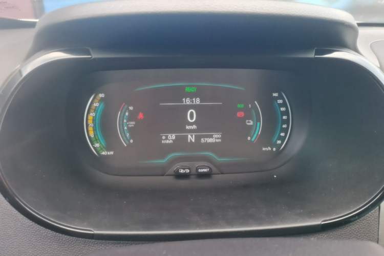 Used Chery QQ Little Ant 2022 Sweet Pink Edition Half-Sugar Version Lithium Iron Phosphate 30 kW 301 km Instrument Cluster