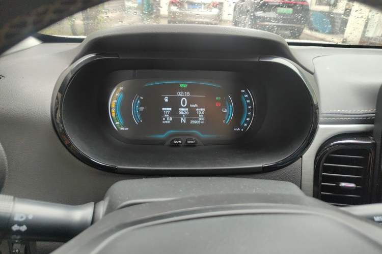 Used Chery QQ Little Ant 2022 Revised Version Sweet Pink Edition Half-Sugar Version Lithium Iron Phosphate 30.7 kWh 30 kW 301 km Instrument Cluster
