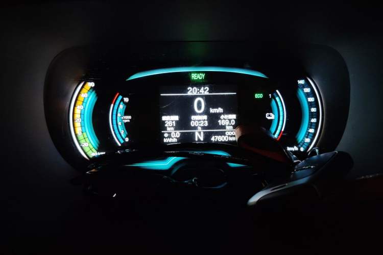 Used Chery QQ Little Ant 2022 Sweet Pink Edition Low-Sugar Version Lithium Iron Phosphate 30 kW 301 km Instrument Cluster